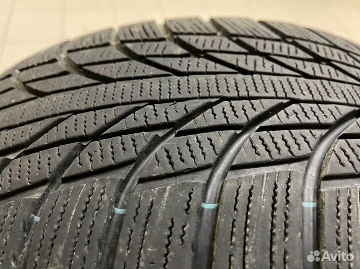 Kumho WinterCraft Ice Wi51 215/55 R17 98