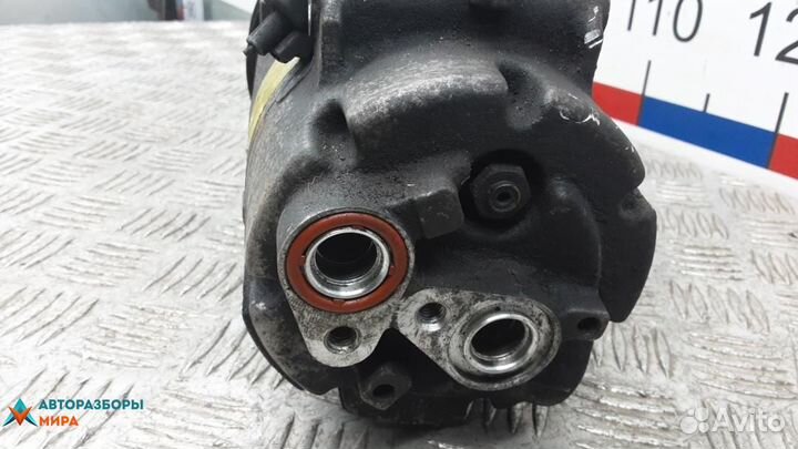 Компрессор кондиционера Ford Focus 2 2008