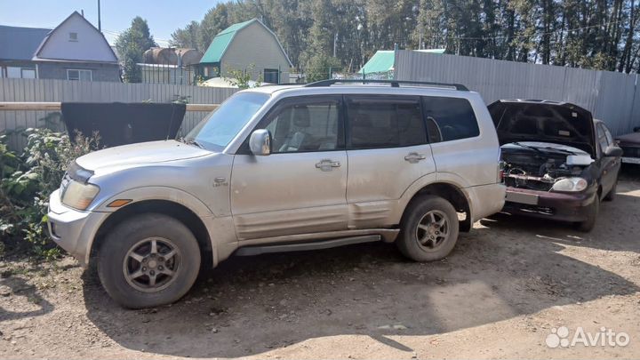 Mitsubishi Montero 3.5 AT, 2000, 270 000 км