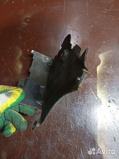 Кожух ремня грм VW Passat B6