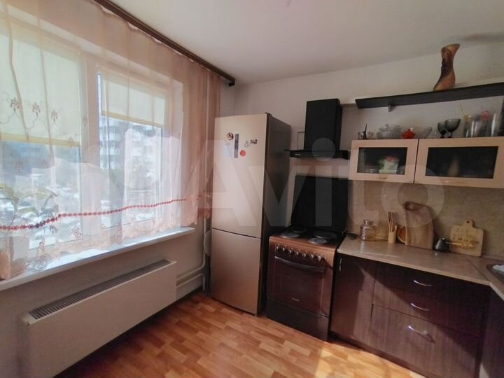 2-к. квартира, 56 м², 3/16 эт.