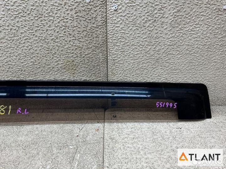 Ветровик задний левый toyota sienta