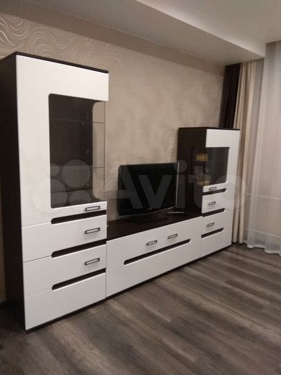 2-к. квартира, 71 м², 1/9 эт.