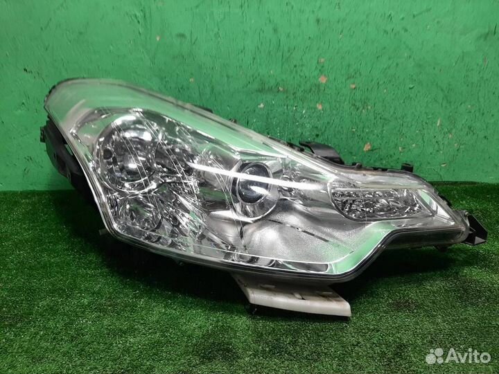 Фара правая ксенон Citroen C-Crosser 2007