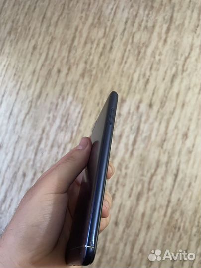 Телефон Asus zenfone 4 Max