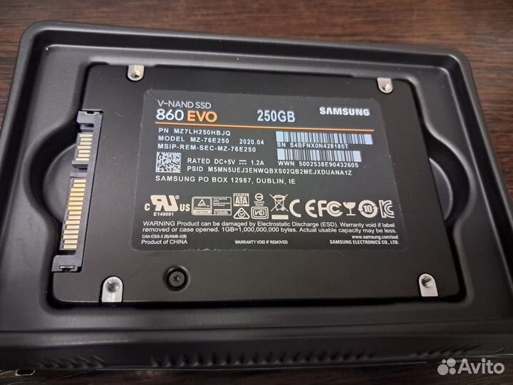 Жесткий диск SSD Samsung 250 GB новый и б/у