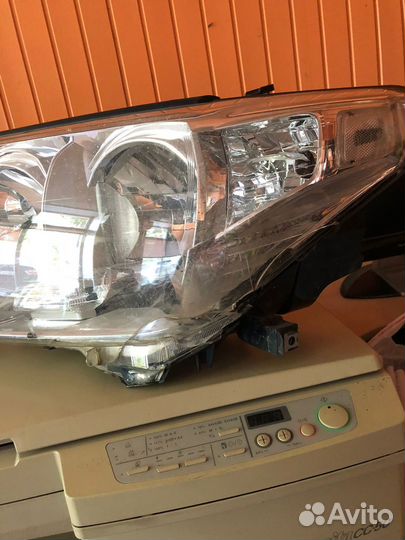Фара toyota land cruiser 200 2008 г.в. оригинал