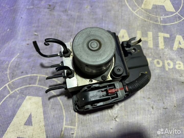 Блок abs Kia Ceed JD G4LC 1.4 2016