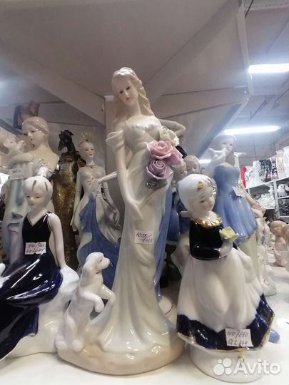 Фарфоровые статуэтки
