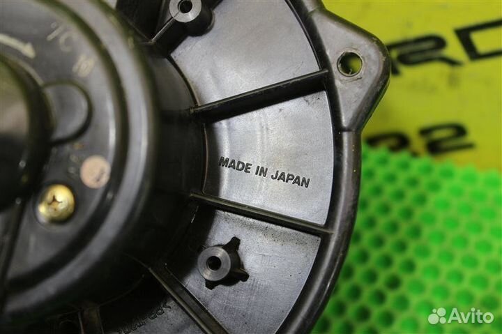 Мотор печки Toyota Avensis ST220 3S-FE