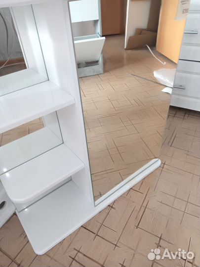 Шкаф навесной