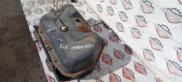 Топливный бак Mitsubishi Pajero V26 4M40T