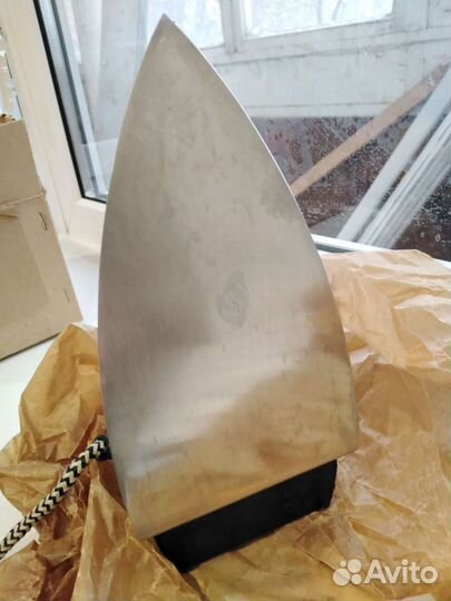 Электроутюг ут-1000-1,6 1988г