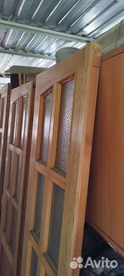 Двери межкомнатные деревянные б/у сосна
