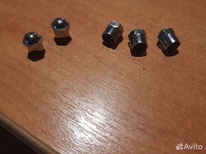 Колпачки ниппеля для мототехники декоративные