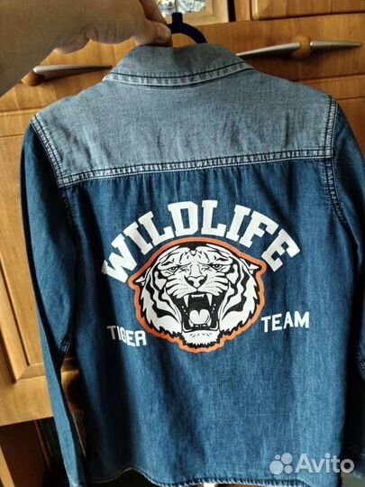 Джинсовая рубашка