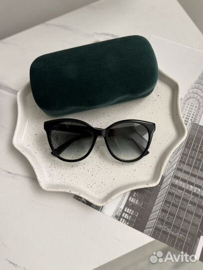 Солнцезащитные очки Gucci