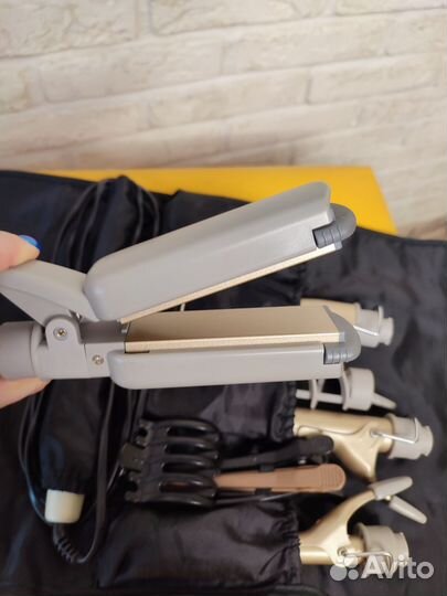 Мультистайлер Philips SalonSuper Stylist HP4698