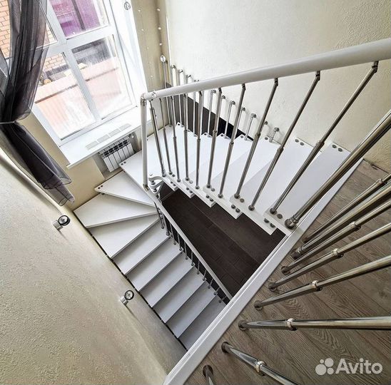 Перила, пopучни, огpaждения из нержавeющей cтали