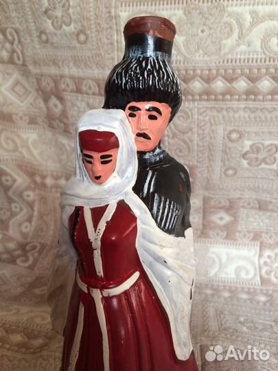 Керамика: бутылки, кружки в коллекцию