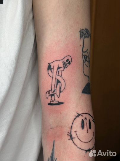 Мастер татуировок