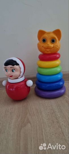 Пирамидка и неваляшка