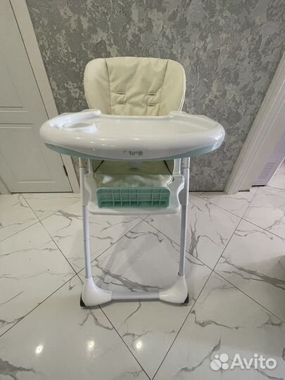 Детский стульчик для кормления