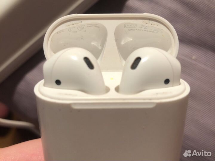 A1523 airpods price sale