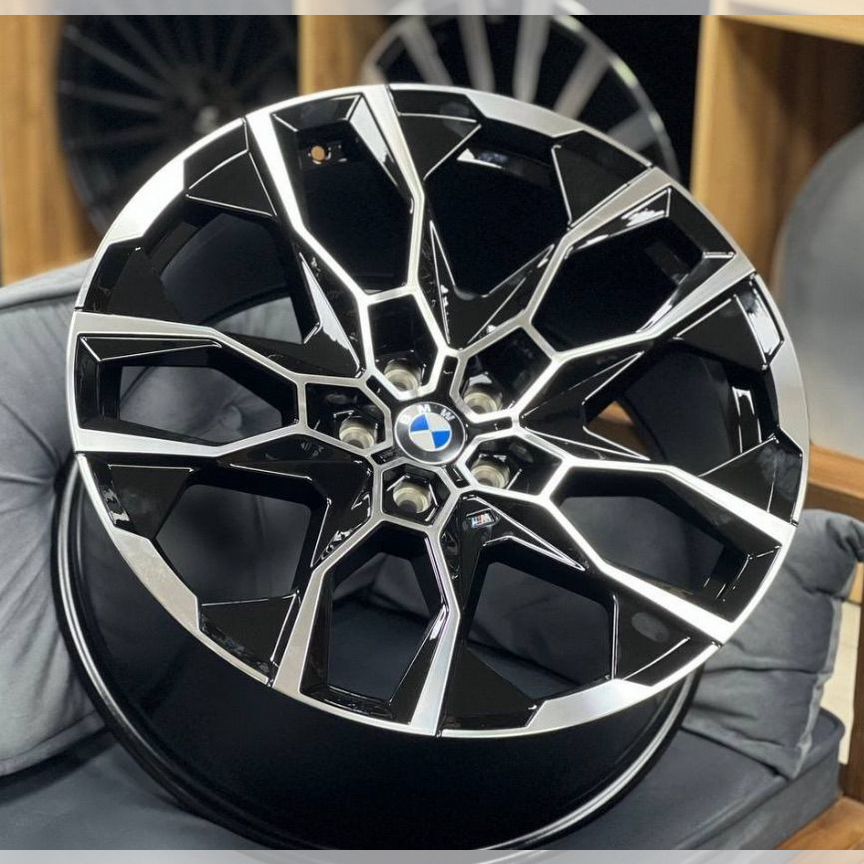 Литые диски BMW 9.5×R22 5×112