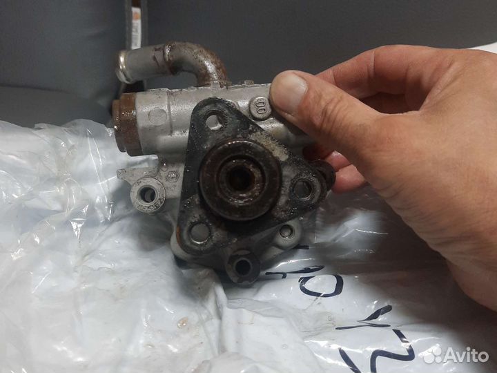 Насос гур volkswagen touareg 3.2