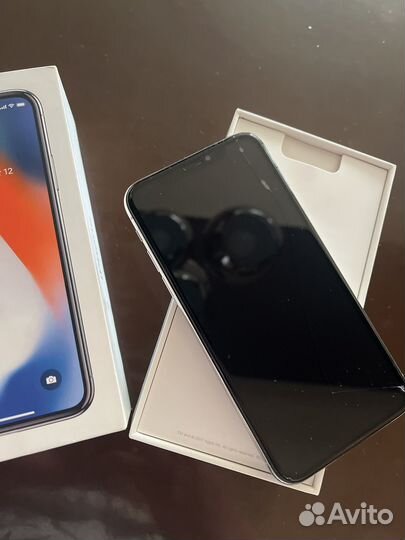 iPhone X, 64 ГБ