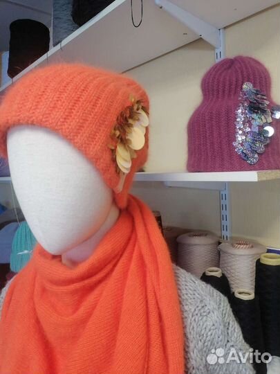 Вязанные шапки ручной работы