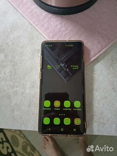 Телефон Samsung galaxy s10 plus