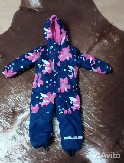 Зимний комбинезон для девочки
