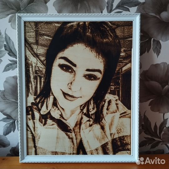 Выжигание портретов по фото на дереве Подарок