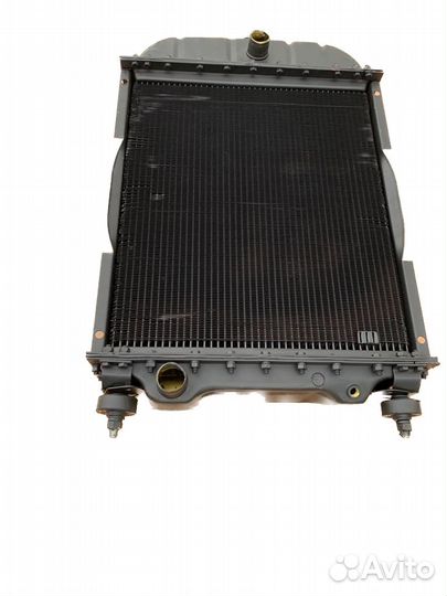 70ум.1301.010-01 Радиатор водяной мтз 4-х рядный