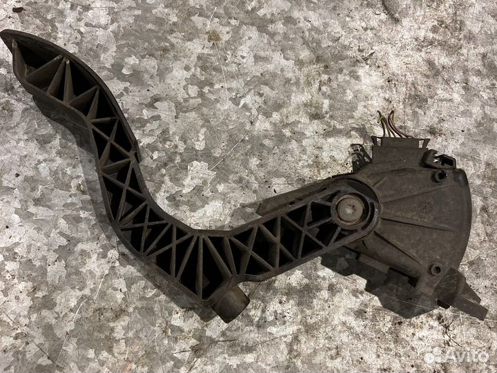 Педаль газа фольксваген пассат б5