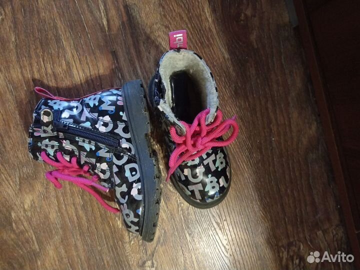 Ботинки на девочку