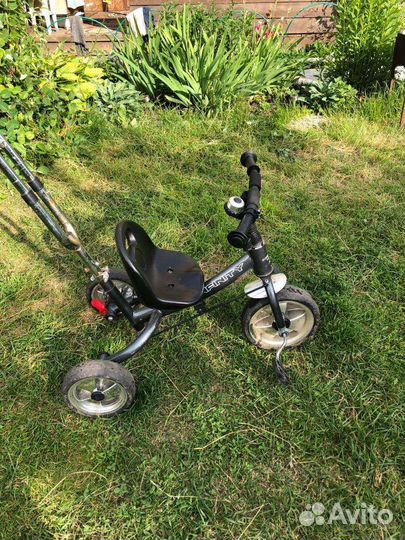 Трехколесный велосипед
