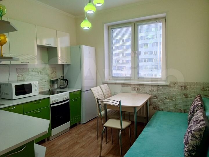 2-к. квартира, 56 м², 12/18 эт.
