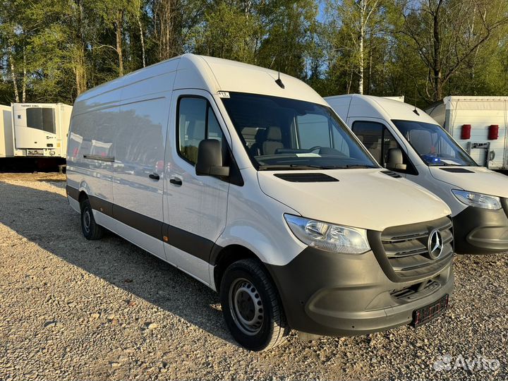 Mercedes-Benz Sprinter микроавтобус, 2023