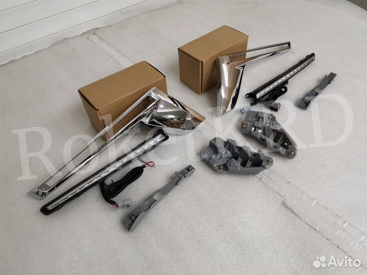 Реснички решетки Toyota Land Cruiser 200 LED