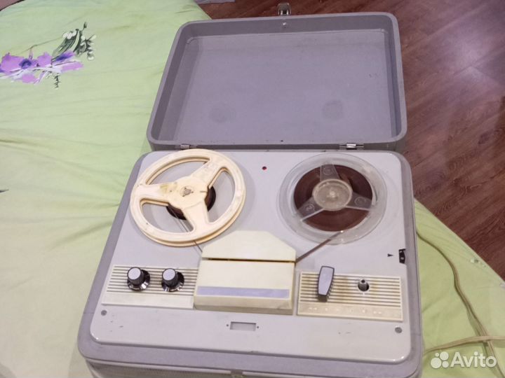 Катушечный магнитофон СССР бобинник