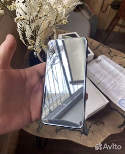 iPhone Xs, 256 ГБ
