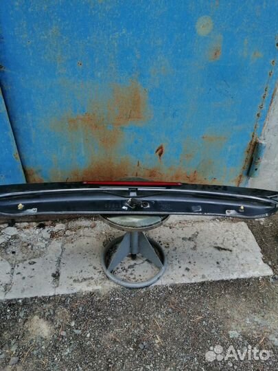 Спойлер Toyota Ipsum 2001-2009