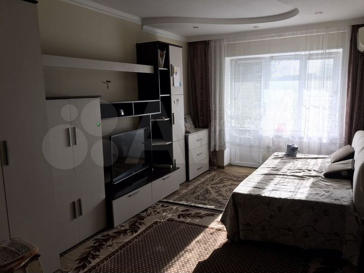 2-к. квартира, 42 м², 3/3 эт.