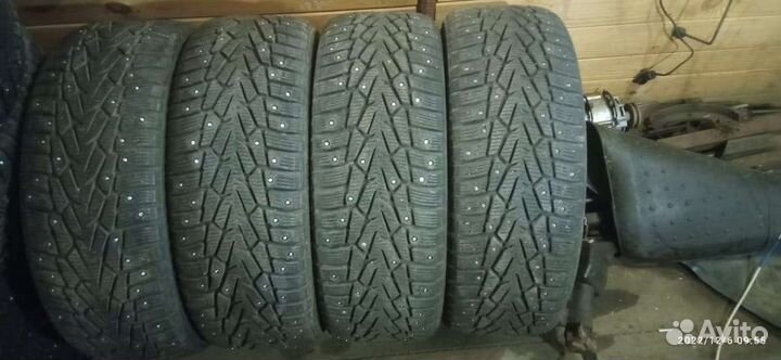 Nokian Tyres Hakkapeliitta 7 215/65 R16 99T