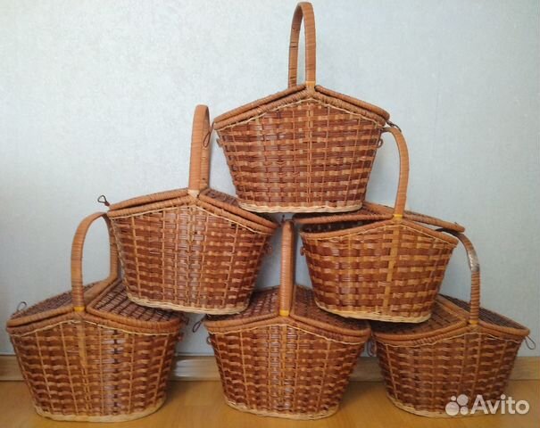 Корзина плетеная с крышкой