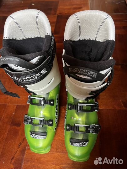 Горнолыжные ботинки lange