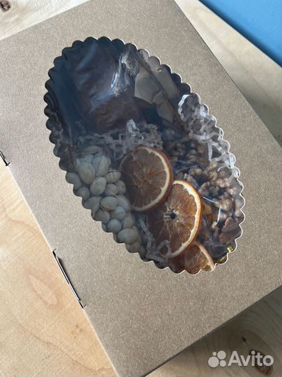 Подарочные наборы из варенья и орехов